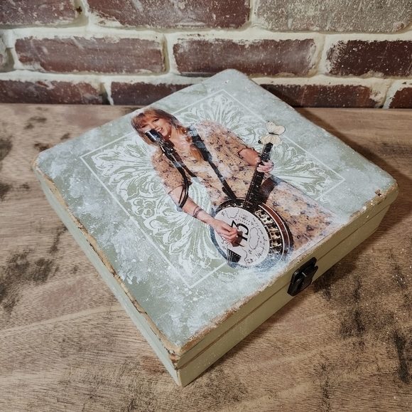 Taylor Swift Speak Now Mean 13 Inspired Keepsake Box - Picture 9 of 10